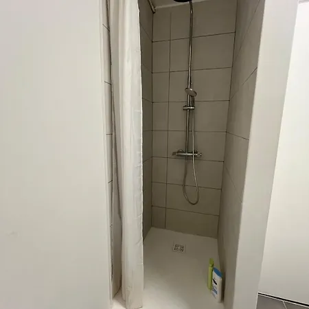 Apartamento 3 *